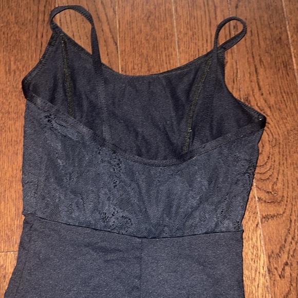 Ainslie Wear Black w/lace Ballet Leotard-sz Petite - Picture 8 of 10